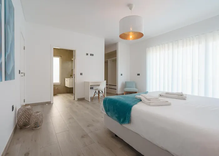 Silver With Ocean View Villa Lourinha (Lisbon)